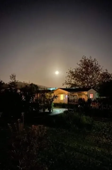 Cuando cae el sol — Cabañas del Pinar, Curepto