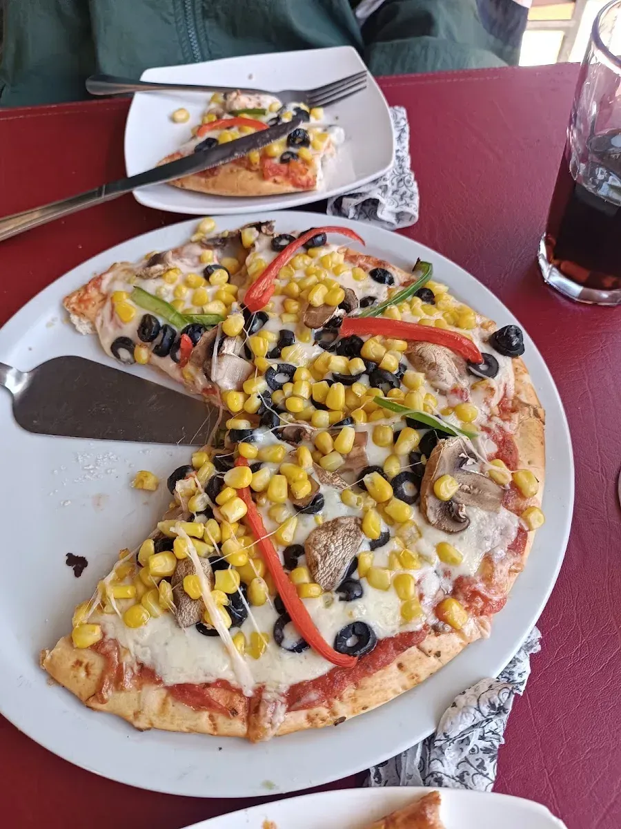 Pizza recién salida del horno en Rapanuí