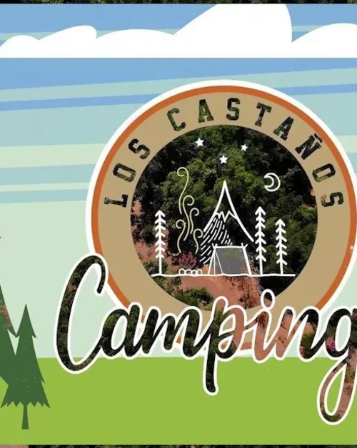 Cartel circular de Los Castaños Camping, tal como está en su entrada