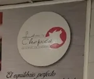 Logo de La Chepita: círculo rojo con caballo