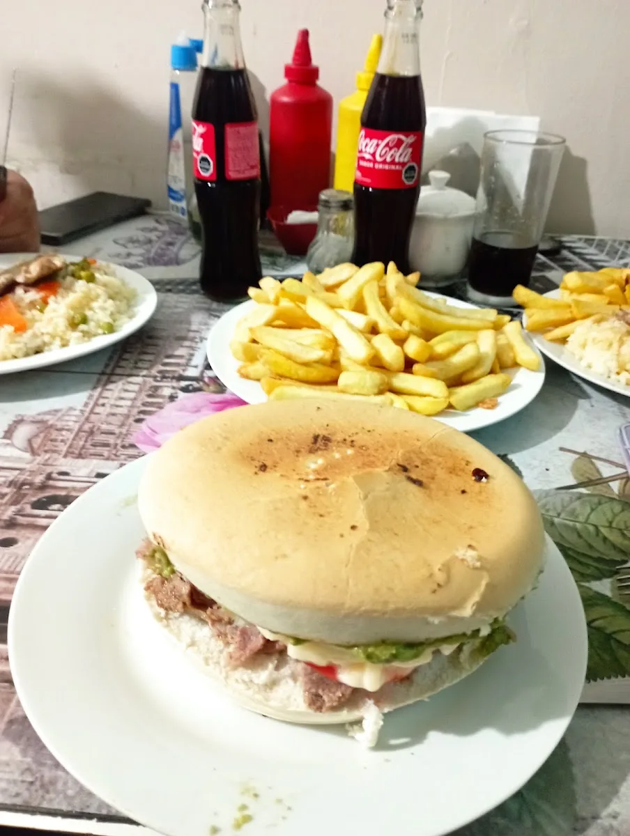 Colación completa servido en Come Rico