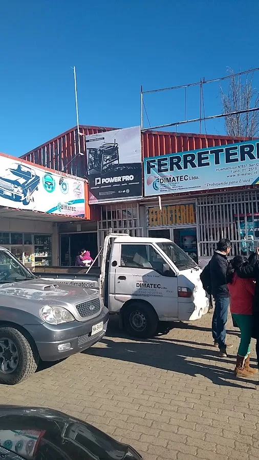 Local y vitrina de Servimaule en Av. Huamachuco, San Clemente