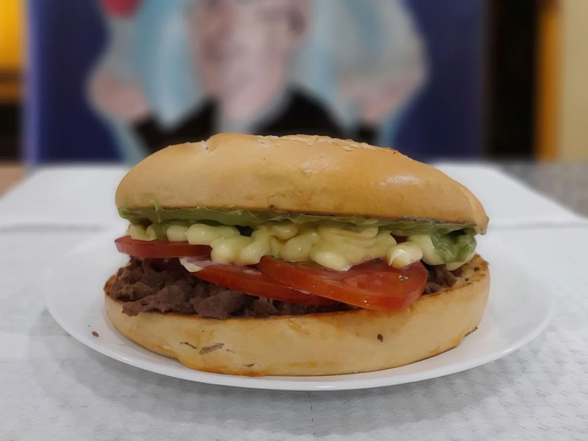 Churrasco de Donde Alex, carne al sartén con su mayo casera