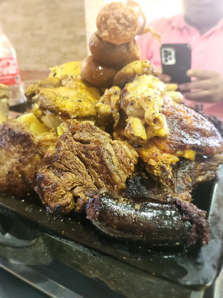 Carnes a la parrilla de Donde Paulo, la especialidad de la casa
