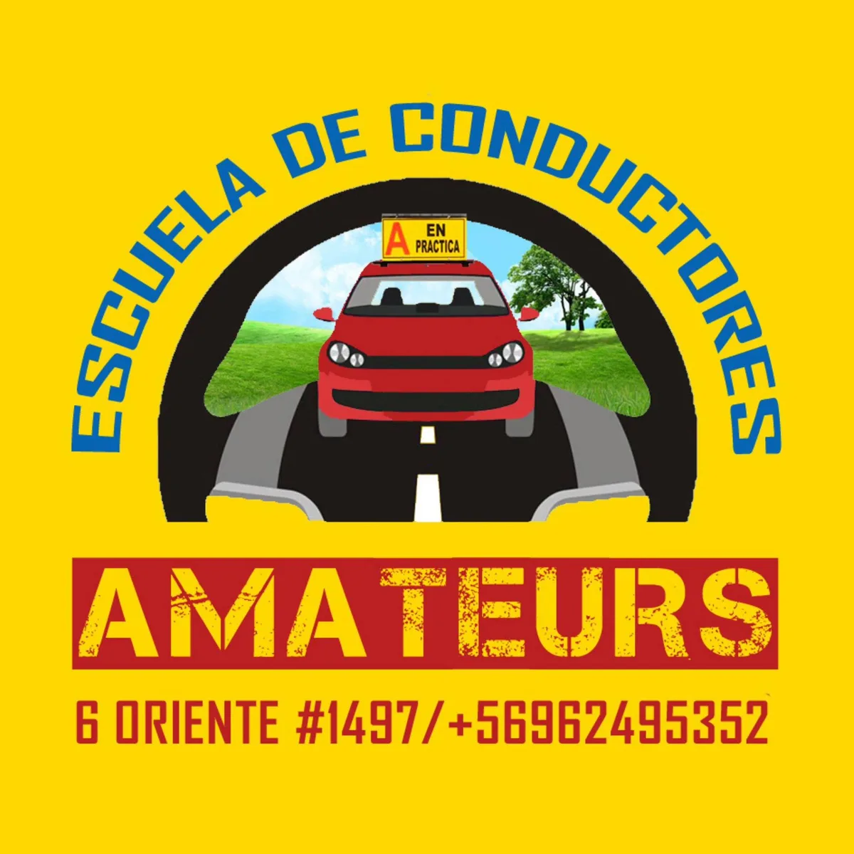 Logo de la Escuela de Conductores Amateurs con su auto rojo de práctica
