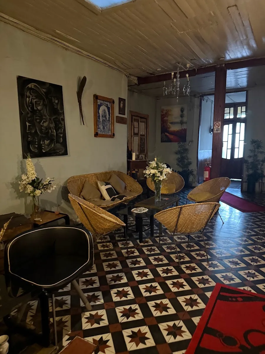 El salón común — Hostel 1760, Talca