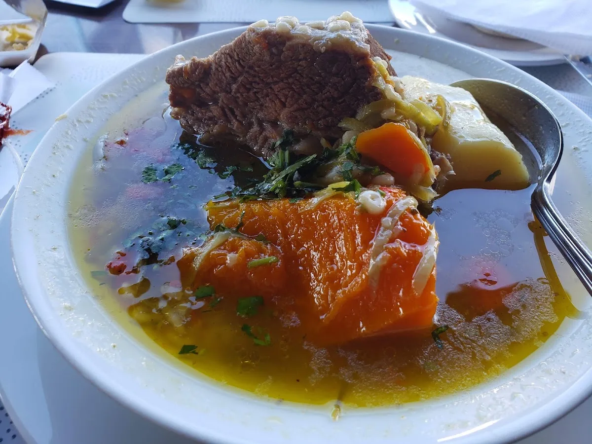 Plateada al jugo servido en Hostería Alcázar