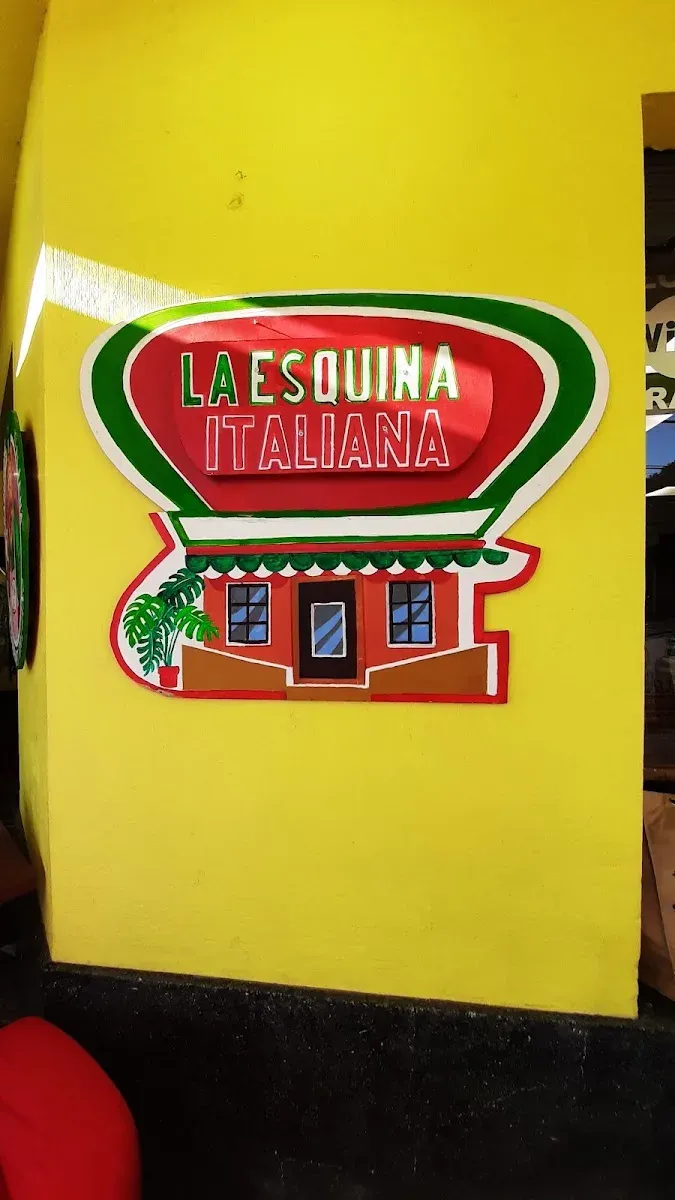 Mural interior de Il Gourmet con la frase La Esquina Italiana