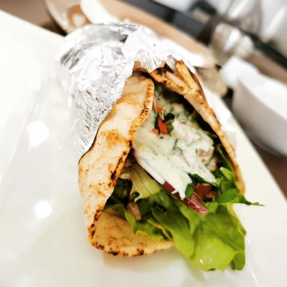 Shawarma de Kochü enrollado y a la plancha