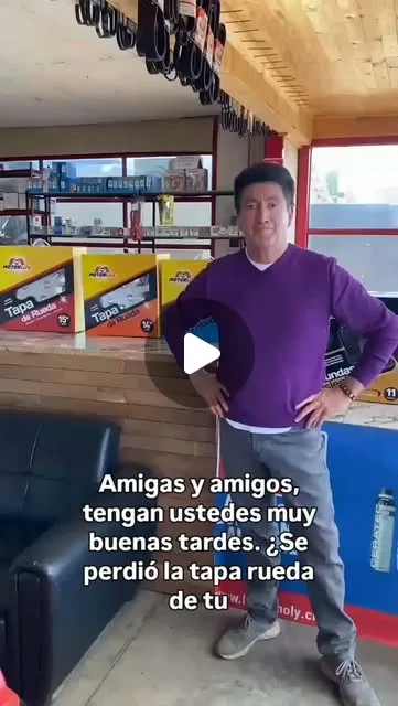 Mostrador de repuestos y accesorios de La Clínica del Automóvil