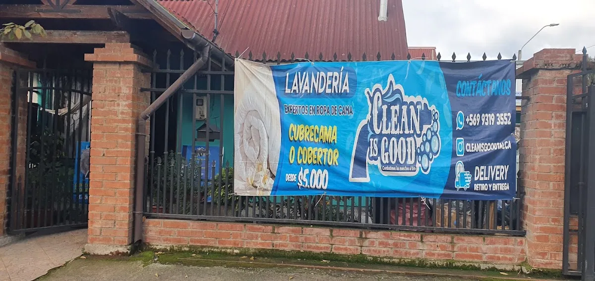 Letrero de la Lavandería Clean is Good: expertos en ropa de cama, cubrecama o cobertor desde $5.000, delivery retiro y entrega