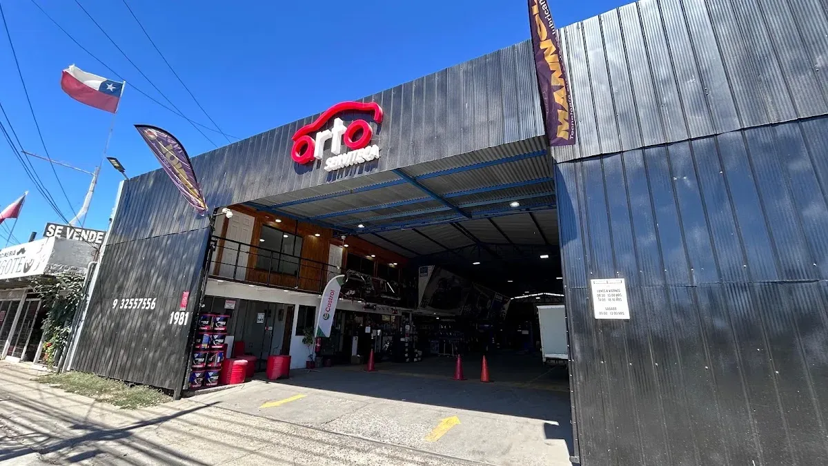 Local de Lubricentro Arto en Av. Huamachuco, San Clemente