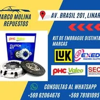 Aviso de su Facebook con teléfonos y marcas de embrague