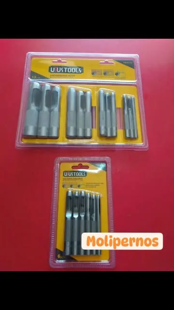 Juego de machos y terrajas USTOOLS en vitrina de la tienda