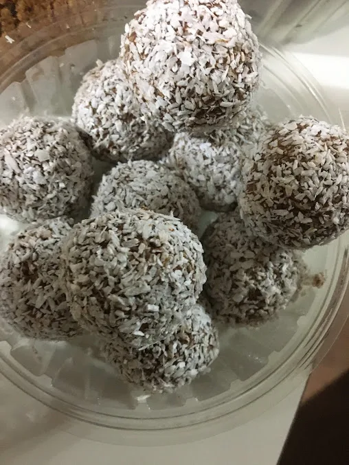Bolitas y chocolates de Panes y Postres Método Grez