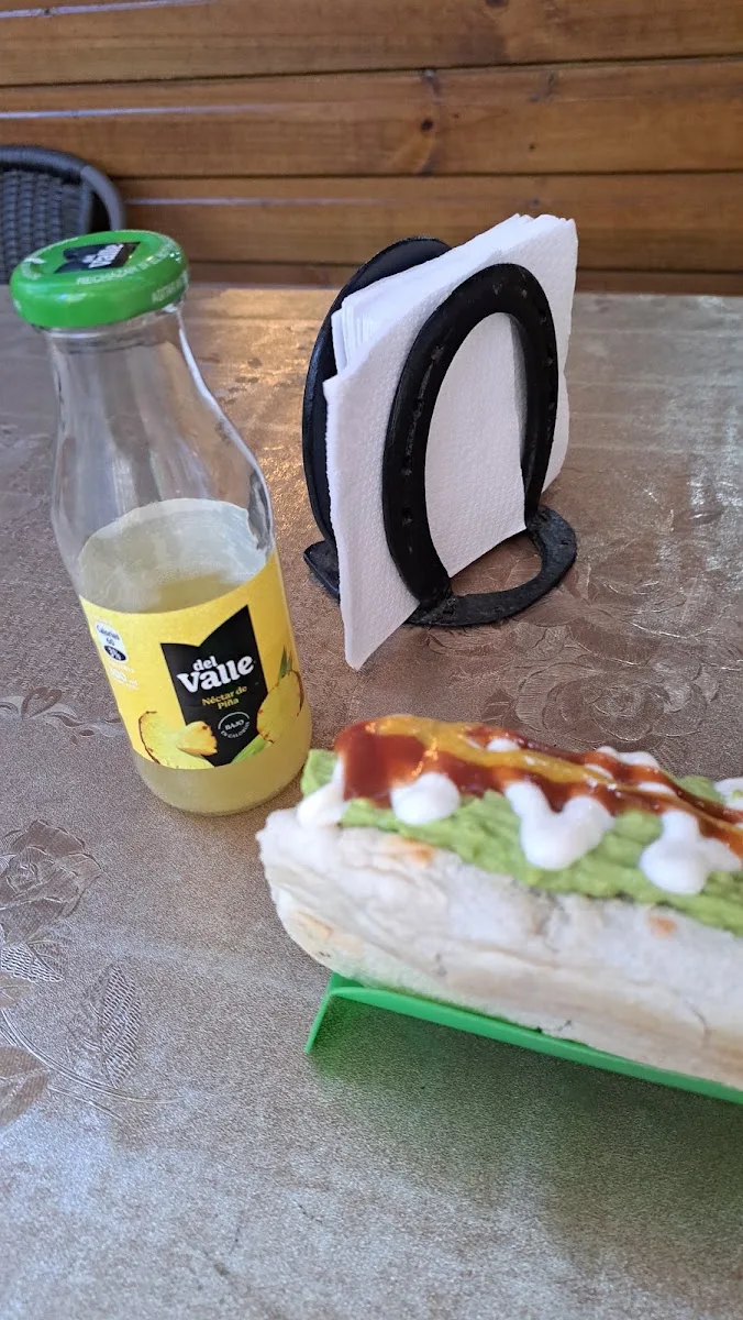 Completo italiano del parador con jugo