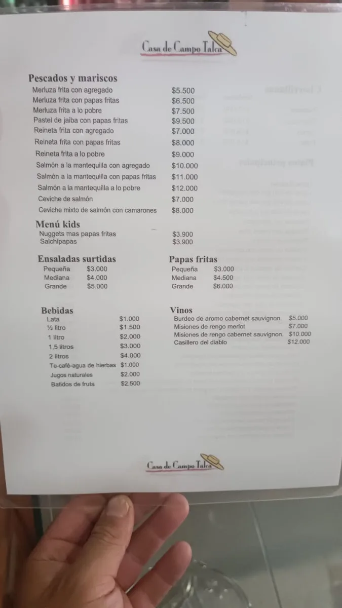Carta impresa de Casa de Campo con pescados, mariscos, ensaladas y vinos