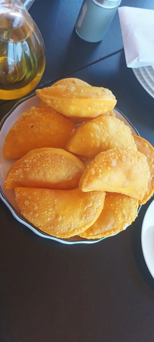 Frituras doradas recién hechas en el Restaurante Miramar