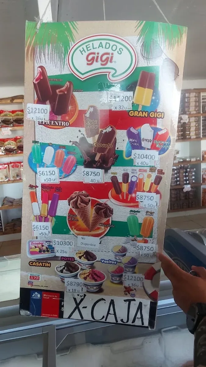 Pizarra de precios de la sala de ventas: productos Helados Gigi con precios por caja
