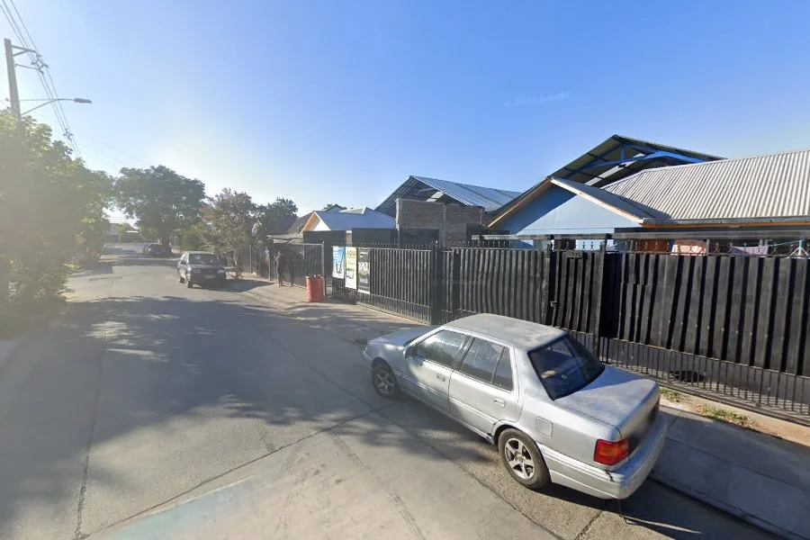 Cuadra de 2½ norte entre 22 y 23 oriente donde está el taller El Rey, Talca