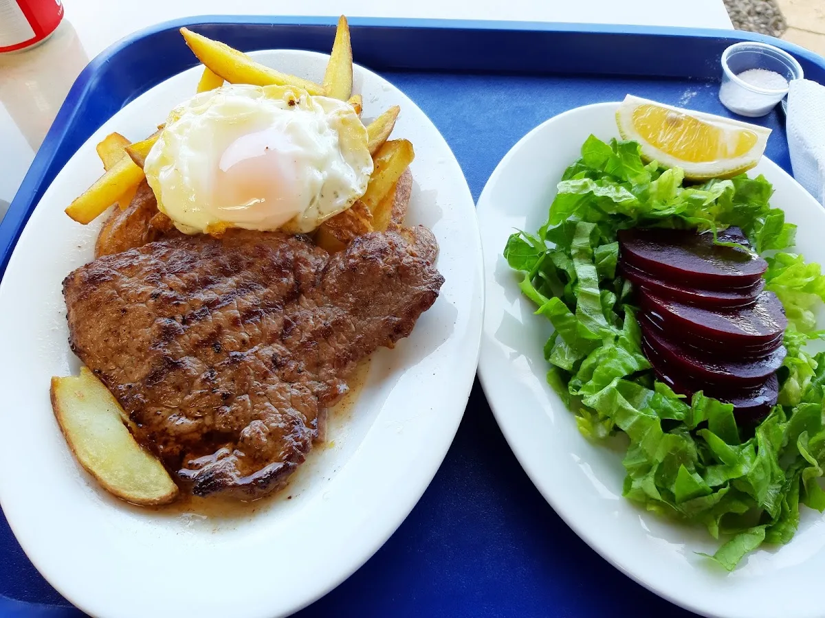 A lo pobre de Varado — Bar Restaurant